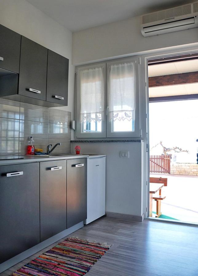 Apartmani Vesna 잠브라티야 외부 사진