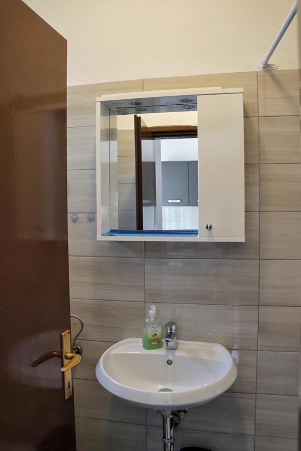 Apartmani Vesna 잠브라티야 외부 사진