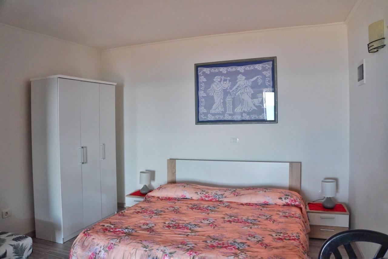 Apartmani Vesna 잠브라티야 외부 사진