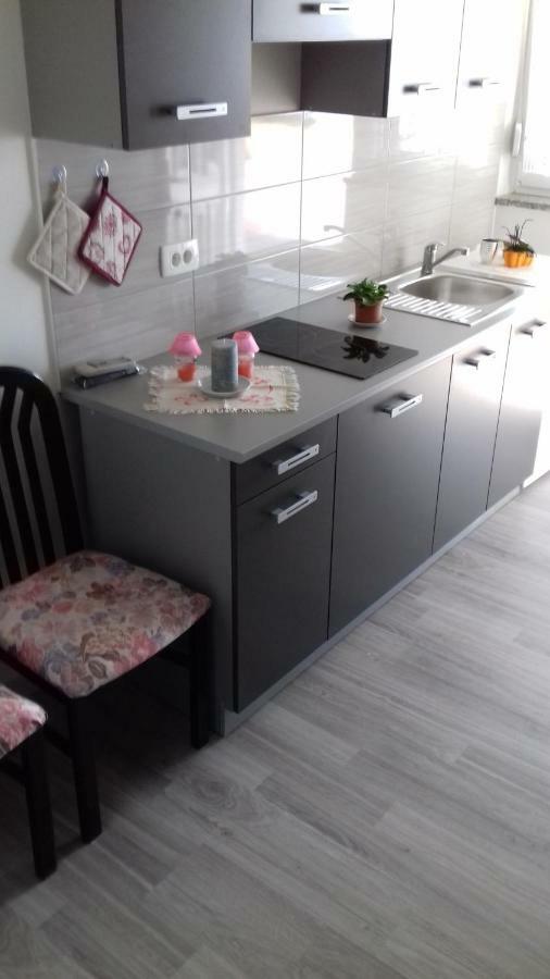 Apartmani Vesna 잠브라티야 외부 사진