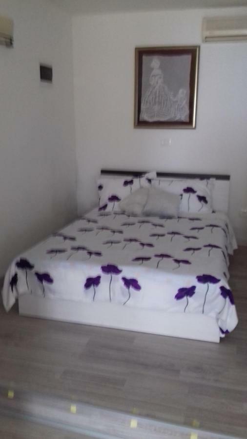 Apartmani Vesna 잠브라티야 외부 사진